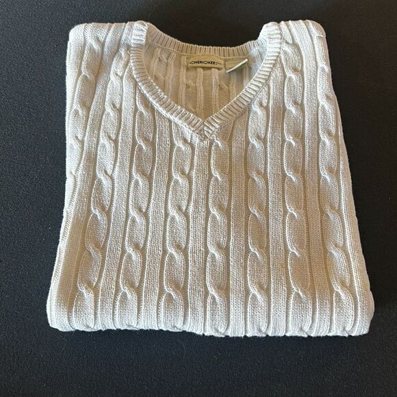 Short Sleeve White Cable Sweater - Picture 4 of 4